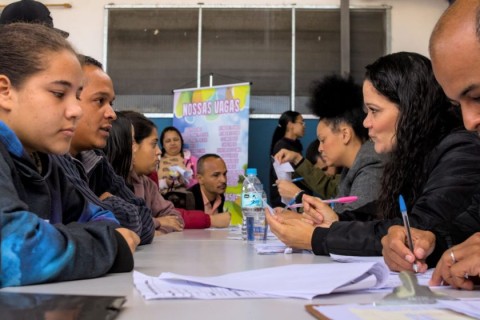 Cotia fecha 2025 no Top 10 das cidades que mais geraram emprego na Região Metropolitana de SP