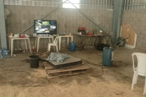 Homem é preso em Araçariguama por desmanche e bloqueador de sinal