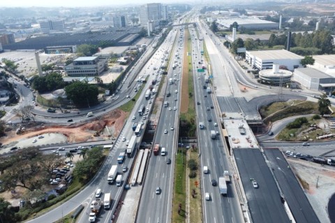 ViaOeste: Lançamento de viga altera tráfego da Castello Branco (SP-280) em Barueri no fim de semana